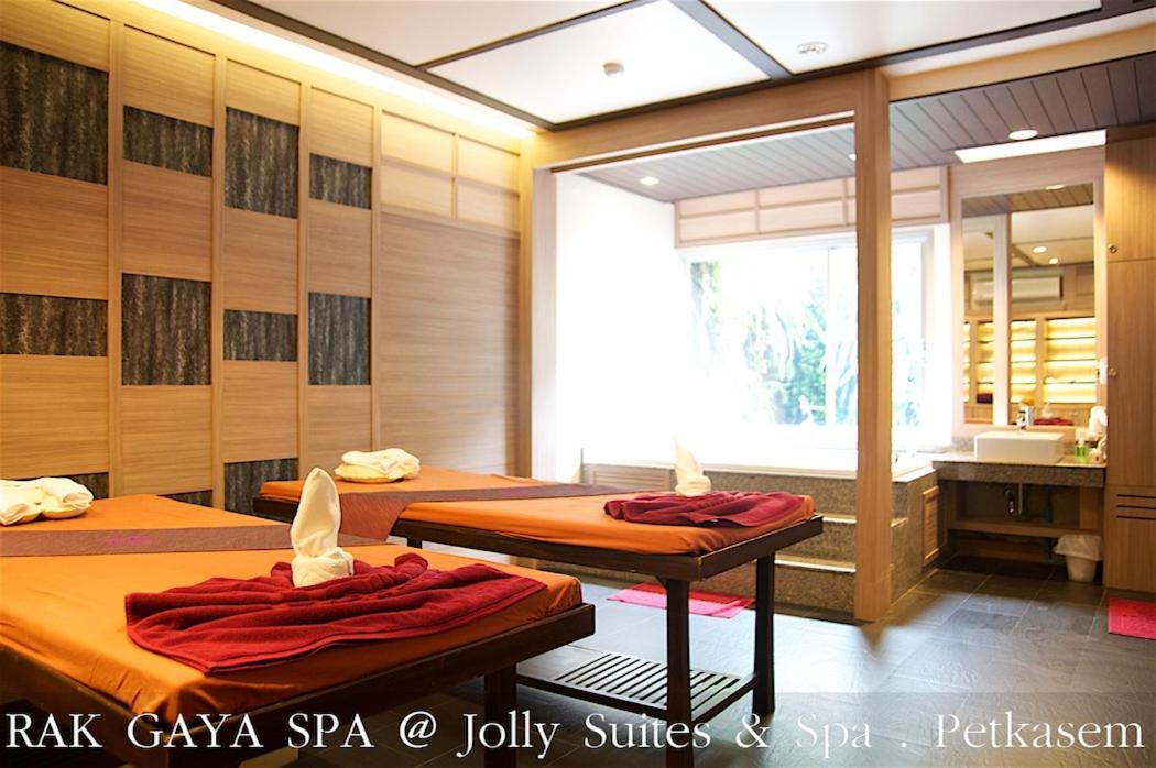 Jolly Suites&Spa Petkasem Haōhng Khēm Buitenkant foto
