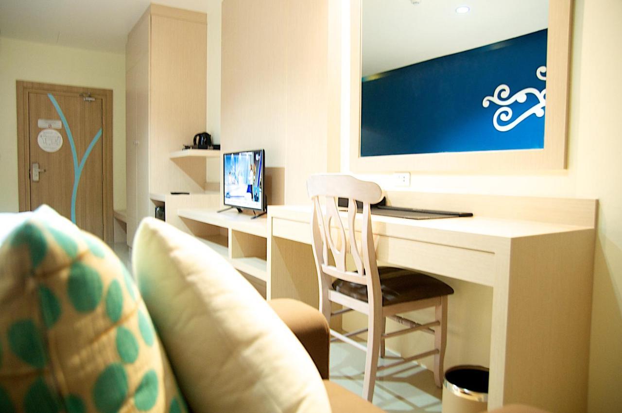 Jolly Suites&Spa Petkasem Haōhng Khēm Buitenkant foto