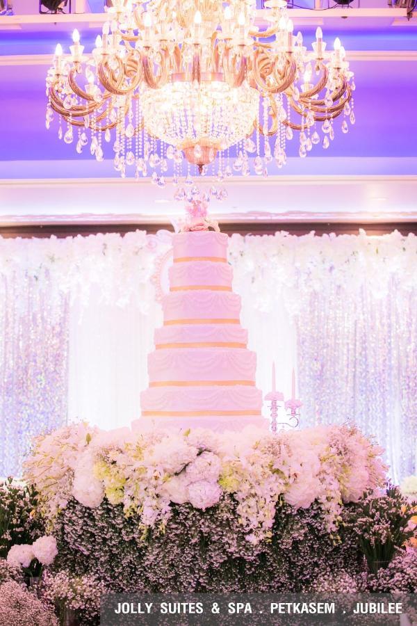 Jolly Suites&Spa Petkasem Haōhng Khēm Buitenkant foto