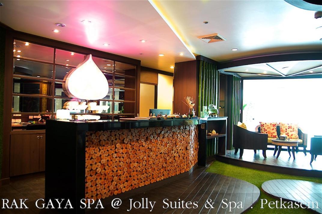 Jolly Suites&Spa Petkasem Haōhng Khēm Buitenkant foto